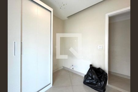 Apartamento à venda com 75m², 3 quartos e 2 vagasQuarto 2