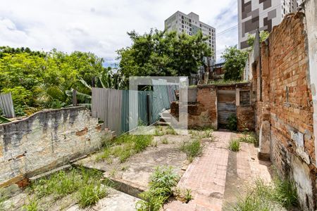Casa à venda com 330m², 2 quartos e 3 vagas Casa à venda com 330m², 2 quartos e 3 vagasÁrea Livre