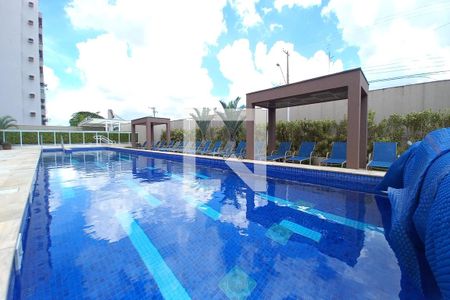 Apartamento à venda com 75m², 2 quartos e 2 vagas Apartamento à venda com 75m², 2 quartos e 2 vagasÁrea comum - Piscina