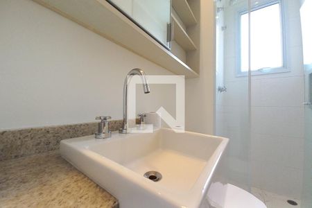 Apartamento à venda com 75m², 2 quartos e 2 vagas Apartamento à venda com 75m², 2 quartos e 2 vagasBanheiro da Suíte