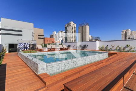 Studio para alugar com 32m², 1 quarto e sem vaga Studio para alugar com 32m², 1 quarto e sem vagaÁrea comum - Piscina