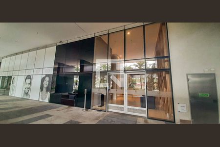 Apartamento à venda com 52m², 2 quartos e 1 vaga Apartamento à venda com 52m², 2 quartos e 1 vagaFachada