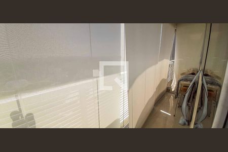 Apartamento à venda com 52m², 2 quartos e 1 vaga Apartamento à venda com 52m², 2 quartos e 1 vagaSacada