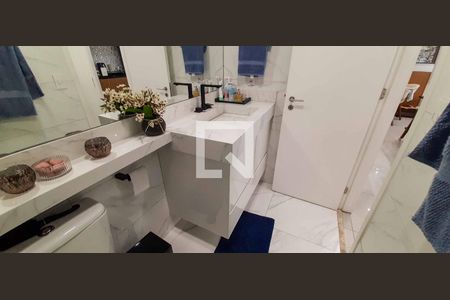 Apartamento à venda com 52m², 2 quartos e 1 vaga Apartamento à venda com 52m², 2 quartos e 1 vagaBanheiro