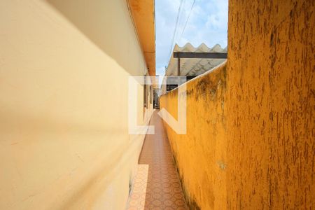 Casa à venda com 250m², 3 quartos e 2 vagasCorredor Lateral