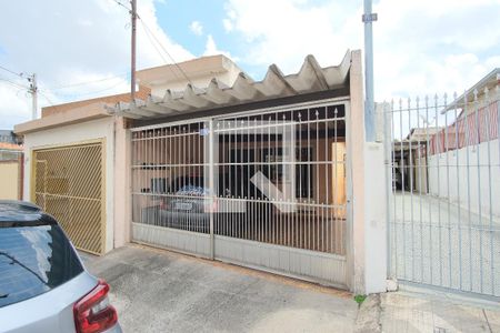 Casa à venda com 250m², 3 quartos e 2 vagasFachada