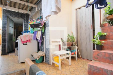 Casa à venda com 250m², 3 quartos e 2 vagasÁrea de Serviço