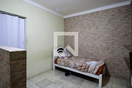 Quarto de casa para alugar com 1 quarto, 32m² em Campo Limpo, São Paulo
