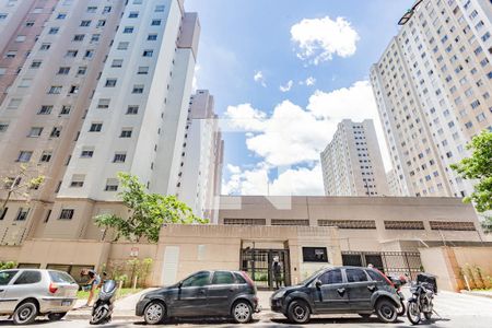 Apartamento para alugar com 42m², 2 quartos e 1 vaga Apartamento para alugar com 42m², 2 quartos e 1 vagaFachada