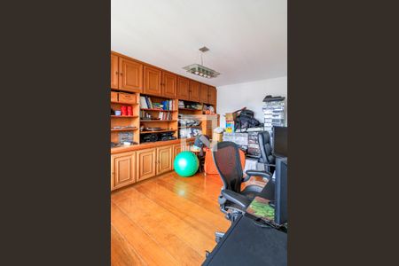 Apartamento à venda com 340m², 4 quartos e 3 vagasEscritório