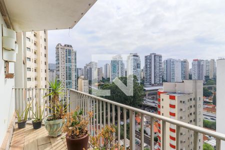 Apartamento à venda com 340m², 4 quartos e 3 vagasVaranda