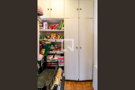 Apartamento à venda com 340m², 4 quartos e 3 vagasDespensa