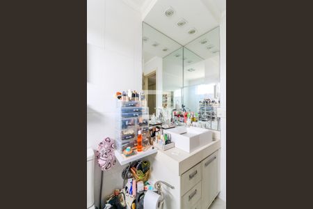 Apartamento à venda com 340m², 4 quartos e 3 vagasBanheiro da Suíte 1