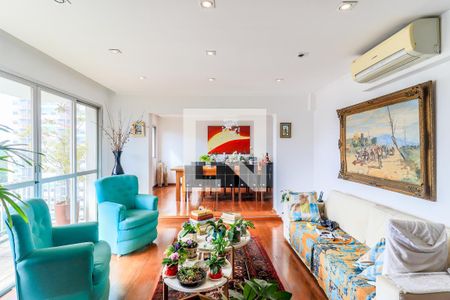 Apartamento à venda com 340m², 4 quartos e 3 vagasSala