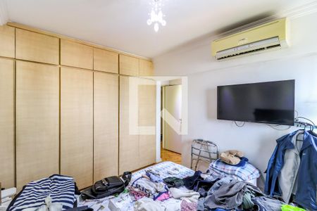 Apartamento à venda com 340m², 4 quartos e 3 vagasSuíte 2