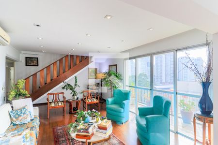 Apartamento à venda com 340m², 4 quartos e 3 vagasSala