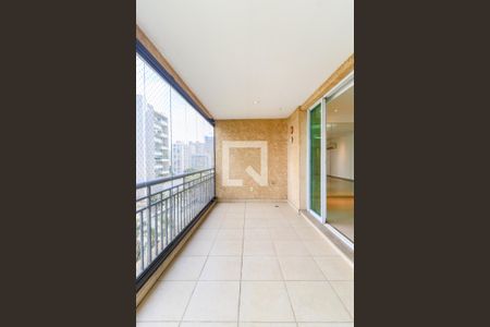 Apartamento à venda com 125m², 3 quartos e 2 vagas Apartamento à venda com 125m², 3 quartos e 2 vagasVaranda da Sala