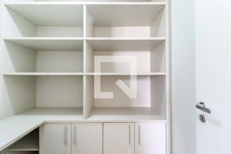 Apartamento à venda com 125m², 3 quartos e 2 vagas Apartamento à venda com 125m², 3 quartos e 2 vagasEscritório