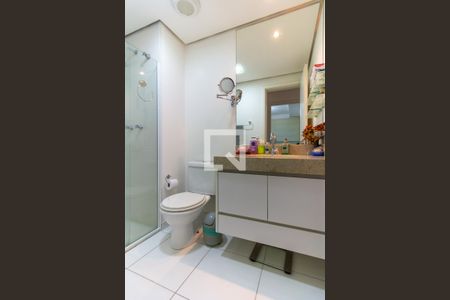 Apartamento à venda com 66m², 2 quartos e 1 vagaBanheiro Social