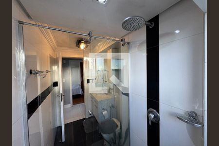 Apartamento à venda com 108m², 2 quartos e 1 vaga Apartamento à venda com 108m², 2 quartos e 1 vagaBanheiro