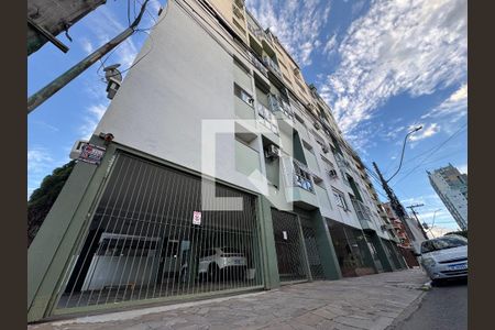 Apartamento à venda com 108m², 2 quartos e 1 vaga Apartamento à venda com 108m², 2 quartos e 1 vagaFachada