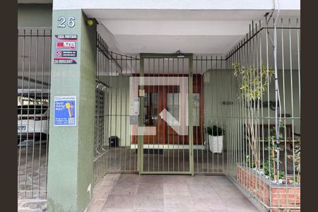 Apartamento à venda com 108m², 2 quartos e 1 vaga Apartamento à venda com 108m², 2 quartos e 1 vagaFachada e Placa