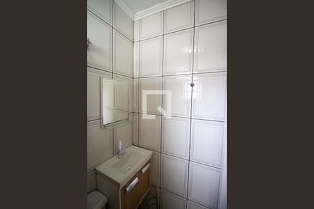 Casa de condomínio à venda com 41m², 2 quartos e 1 vaga Casa de condomínio à venda com 41m², 2 quartos e 1 vagaBanheiro