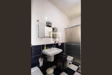 Casa à venda com 145m², 4 quartos e 2 vagasBanheiro