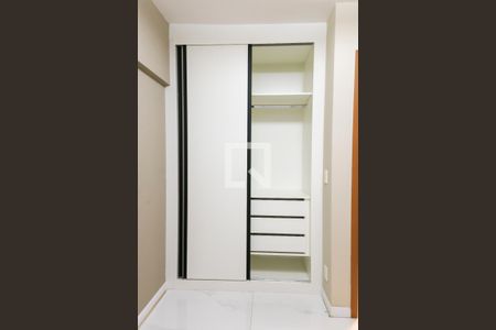 Apartamento à venda com 40m², 1 quarto e 1 vagaQuarto