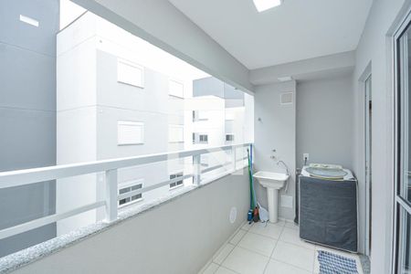 Apartamento para alugar com 45m², 2 quartos e 1 vagaÁrea de Serviço/Sacada