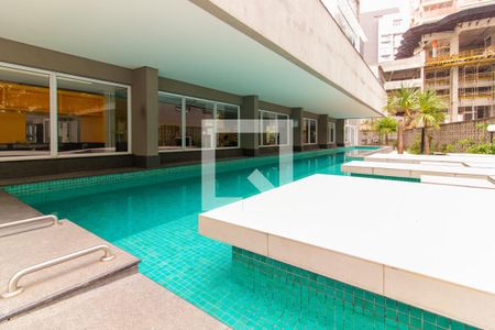 Studio à venda com 24m², 1 quarto e 1 vagaPiscina