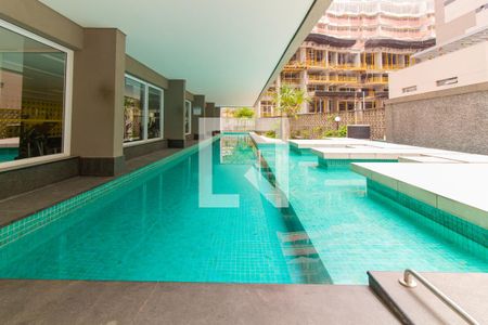 Studio à venda com 24m², 1 quarto e 1 vagaPiscina