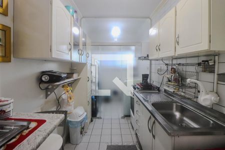 Apartamento à venda com 63m², 2 quartos e 1 vaga Apartamento à venda com 63m², 2 quartos e 1 vagaCozinha e Área de Serviço