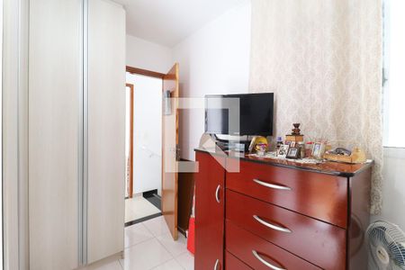 Suíte de apartamento à venda com 3 quartos, 73m² em Vila Mazzei, São Paulo