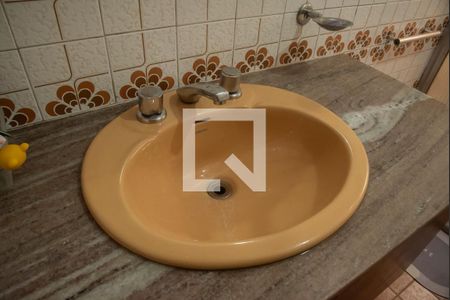 Casa à venda com 120m², 2 quartos e sem vagaBanheiro