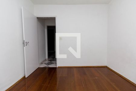 Casa à venda com 304m², 3 quartos e 3 vagas Casa à venda com 304m², 3 quartos e 3 vagasquarto 2