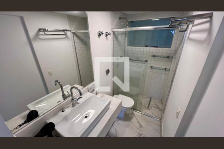 Apartamento para alugar com 60m², 2 quartos e 1 vaga Apartamento para alugar com 60m², 2 quartos e 1 vagaBanheiro da Suíte