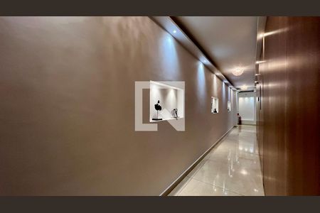 Apartamento para alugar com 60m², 2 quartos e 1 vaga Apartamento para alugar com 60m², 2 quartos e 1 vagaHall de entrada