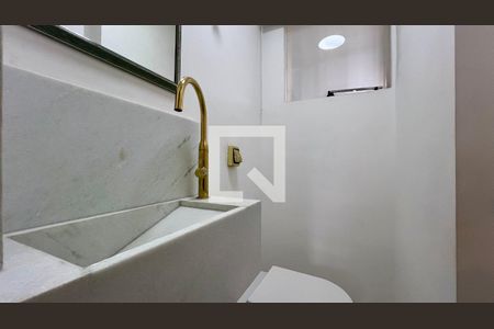 Lavabo de apartamento para alugar com 2 quartos, 60m² em Cerqueira César, São Paulo
