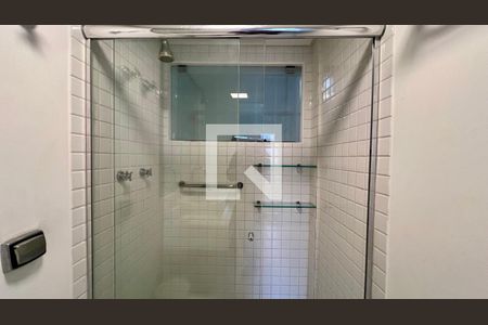 Apartamento para alugar com 60m², 2 quartos e 1 vaga Apartamento para alugar com 60m², 2 quartos e 1 vagaBanheiro da Suíte