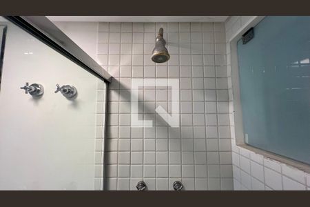 Apartamento para alugar com 60m², 2 quartos e 1 vaga Apartamento para alugar com 60m², 2 quartos e 1 vagaBanheiro da Suíte