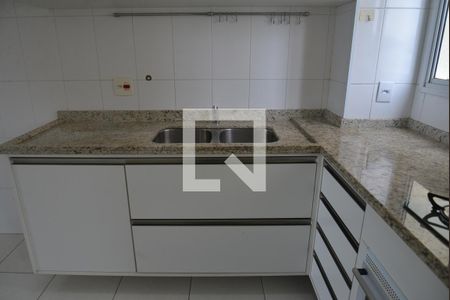 Apartamento à venda com 115m², 3 quartos e 2 vagasCozinha