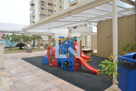 Apartamento à venda com 115m², 3 quartos e 2 vagasÁrea comum - Playground