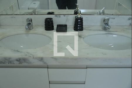 Apartamento à venda com 115m², 3 quartos e 2 vagasBanheiro da Suíte 3