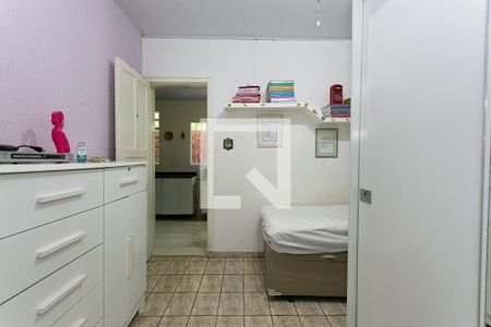 Casa à venda com 520m², 5 quartos e 4 vagas Casa à venda com 520m², 5 quartos e 4 vagasCasa 2 - Quarto 2