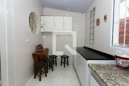 Casa à venda com 520m², 5 quartos e 4 vagas Casa à venda com 520m², 5 quartos e 4 vagasCasa 2 - Cozinha