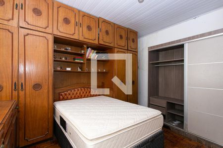 Casa à venda com 520m², 5 quartos e 4 vagas Casa à venda com 520m², 5 quartos e 4 vagasCasa 2 - Quarto 1