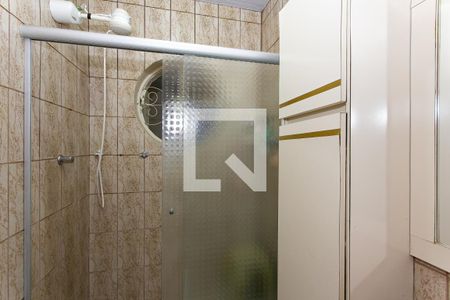 Casa à venda com 520m², 5 quartos e 4 vagas Casa à venda com 520m², 5 quartos e 4 vagasCasa 2 - Banheiro