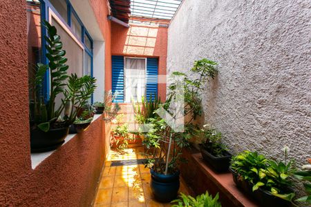 Casa à venda com 520m², 5 quartos e 4 vagas Casa à venda com 520m², 5 quartos e 4 vagasJardim de Inverno