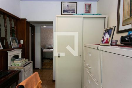 Casa à venda com 520m², 5 quartos e 4 vagas Casa à venda com 520m², 5 quartos e 4 vagasQuarto 3